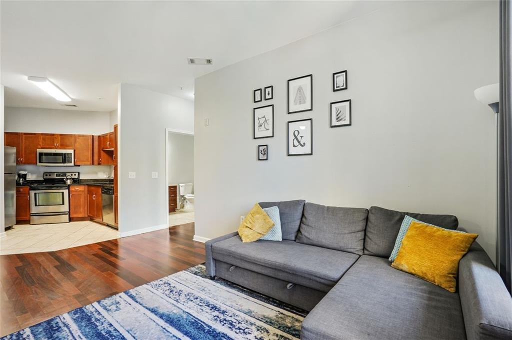 870 MAYSON TURNER Road NW 1127