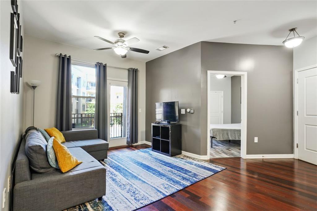 870 MAYSON TURNER Road NW 1127