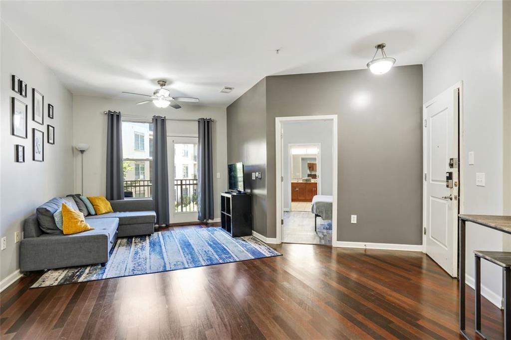 870 MAYSON TURNER Road NW 1127