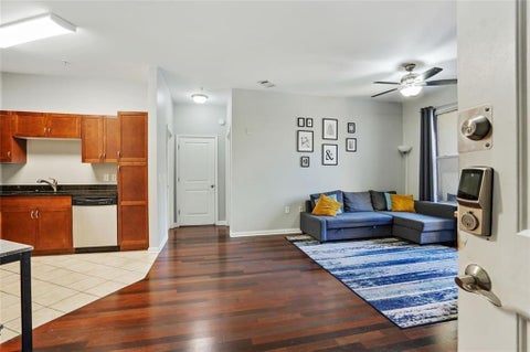 Condo For Sale - 870 Mayson Turner Road #1127<br/> Atlanta, GA 30314
