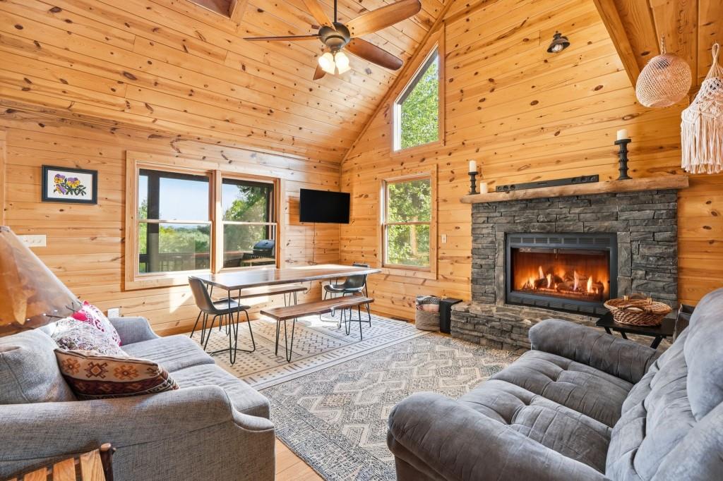 303 Pine Forest Loop