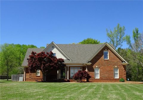 Single Family Residence in Covington GA 110 Reserve Drive.jpg