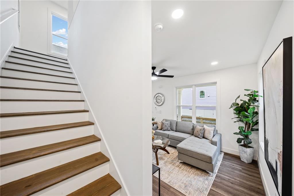 1088 Wedgewood Drive, Atlanta, Georgia image 13