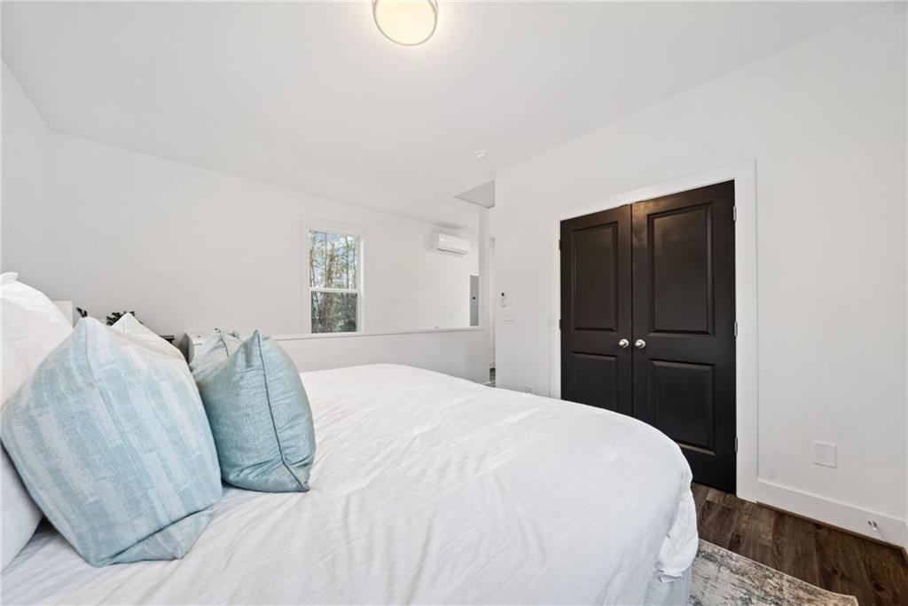 1088 Wedgewood Drive, Atlanta, Georgia image 17