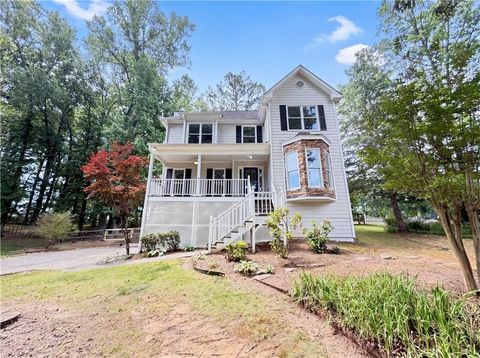 Homes For Sale - 1008 Smithwyck Drive<br/> Canton, GA 30115