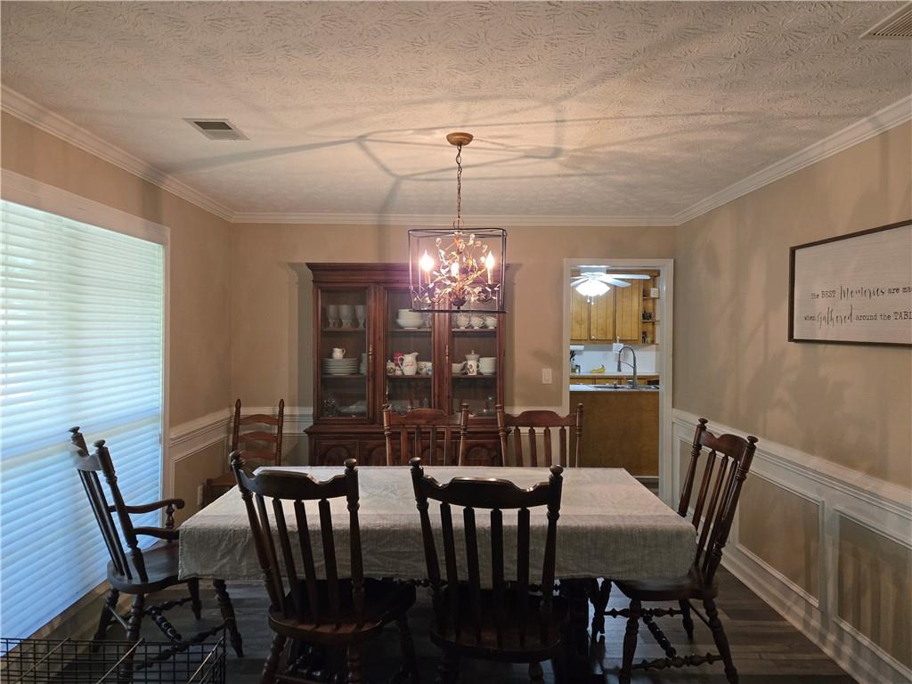 4045 Fawn Valley Drive, Loganville, Georgia image 18