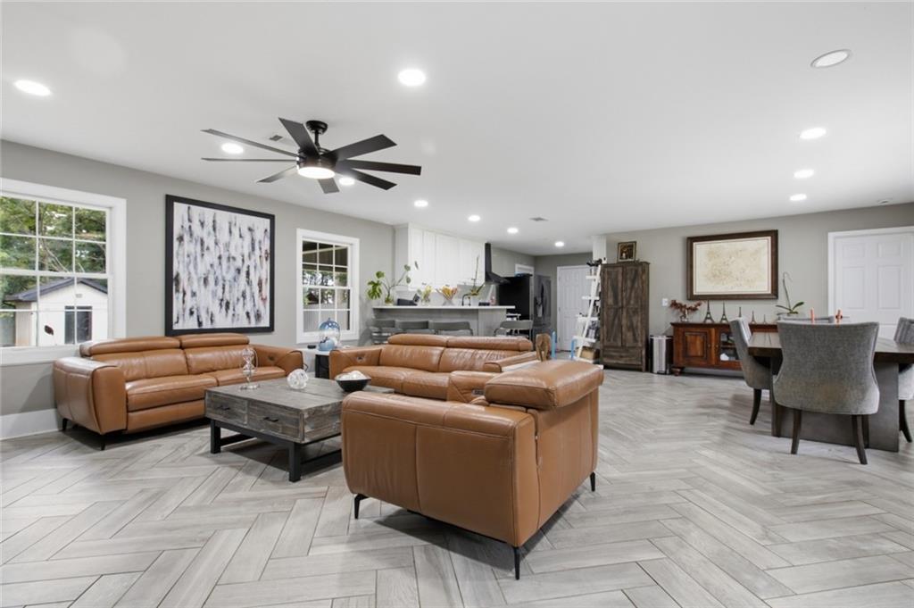 261 Lendon Lane
