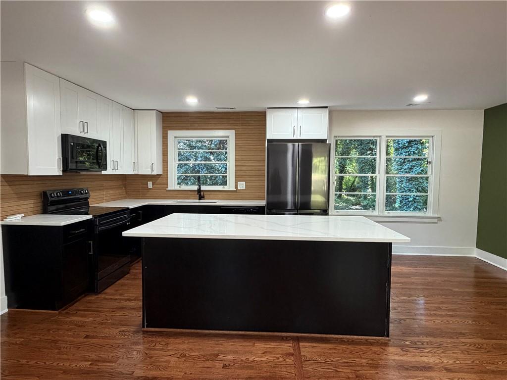 2847 Hollywood Drive