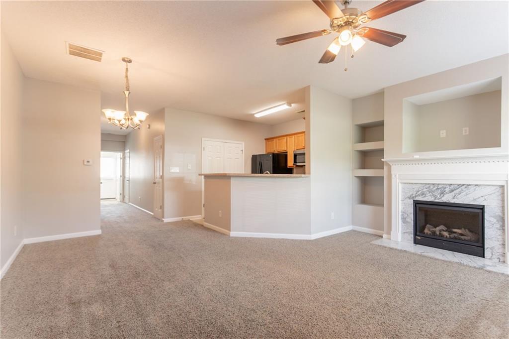 4544 Parkview Square