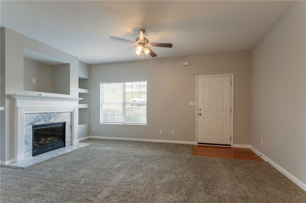 4544 Parkview Square