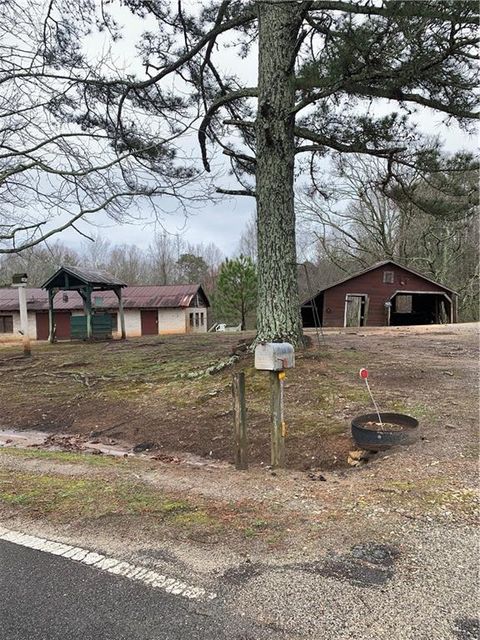 A home in Murrayville