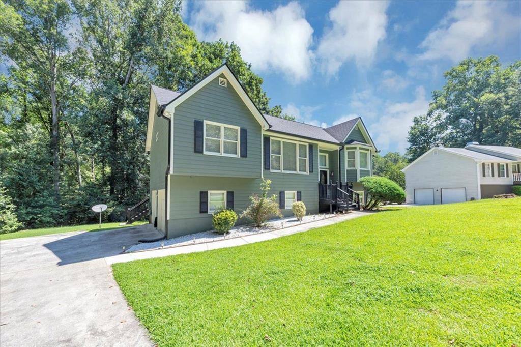 1118 Plantation Drive SE