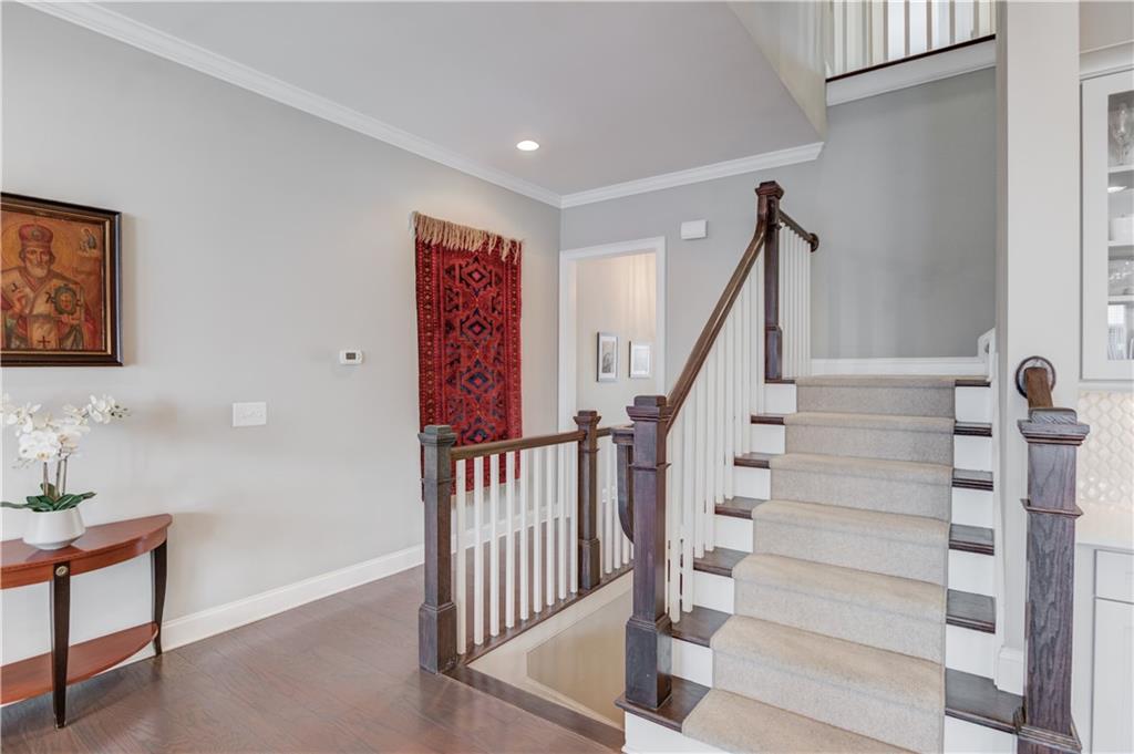 1005 Milhaven Drive, Roswell, Georgia image 12
