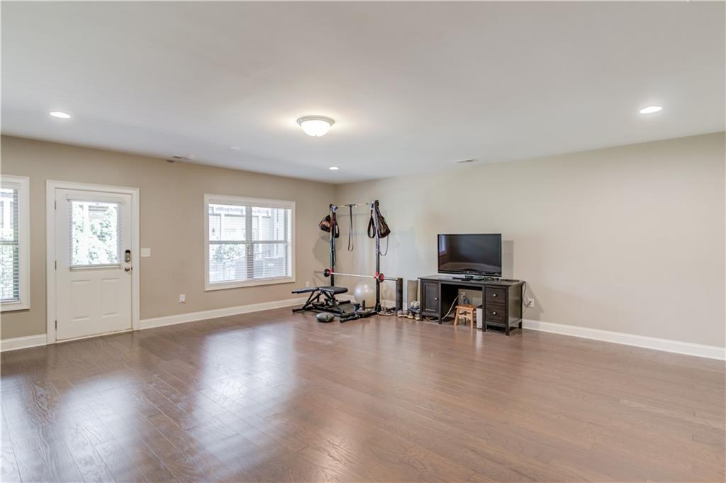 1005 Milhaven Drive, Roswell, Georgia image 19