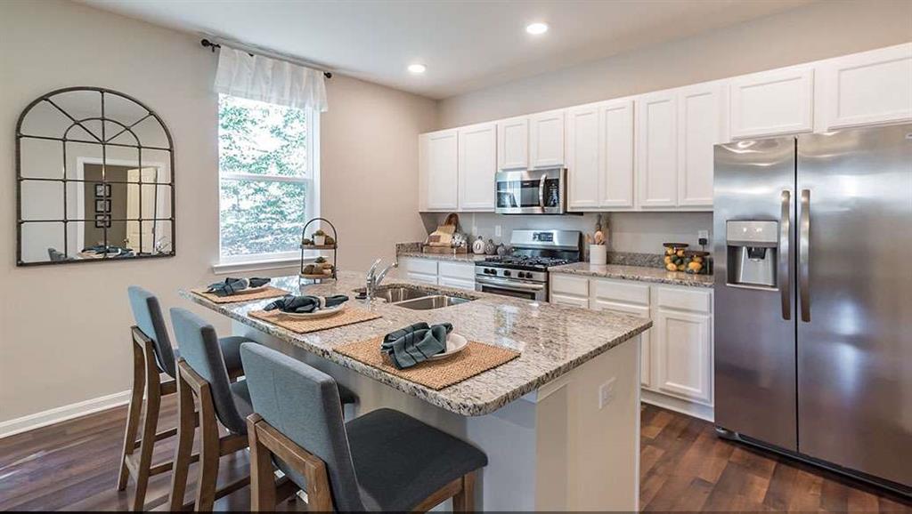 210 Bullock Pass