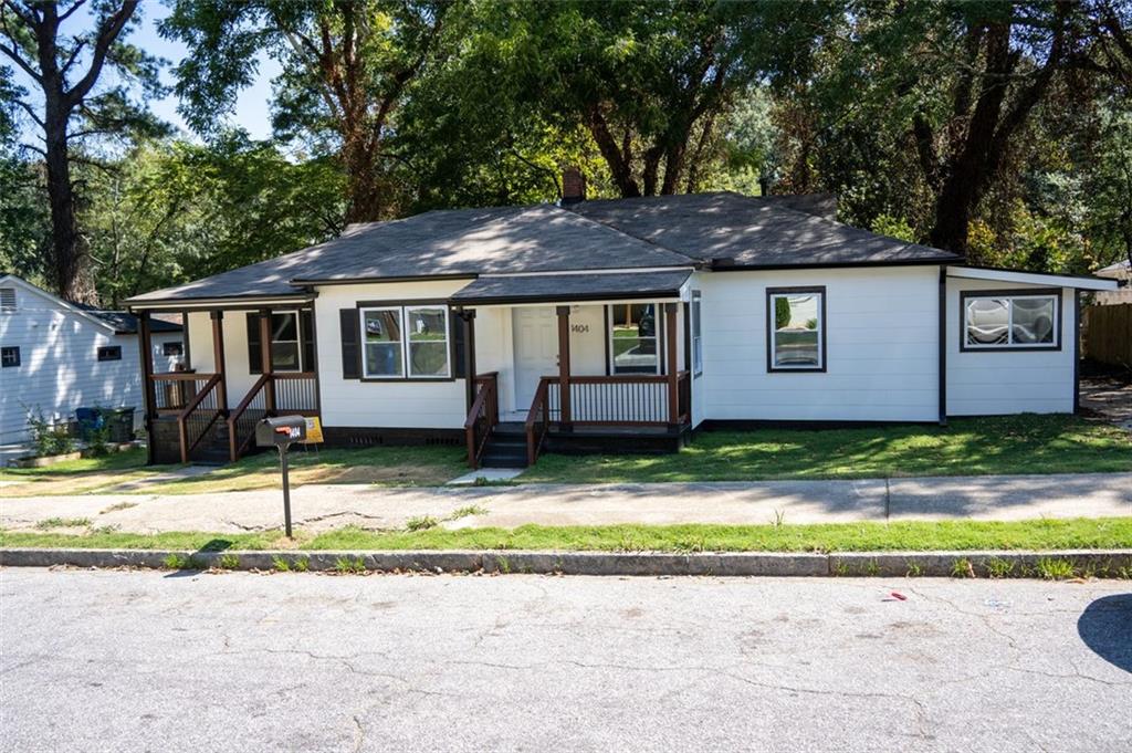 1404 BYRERE Terrace SW