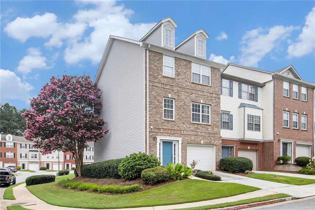 526 Lantern Wood Drive