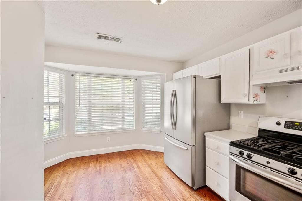 4420 Thorngate Lane, Acworth, Georgia image 6