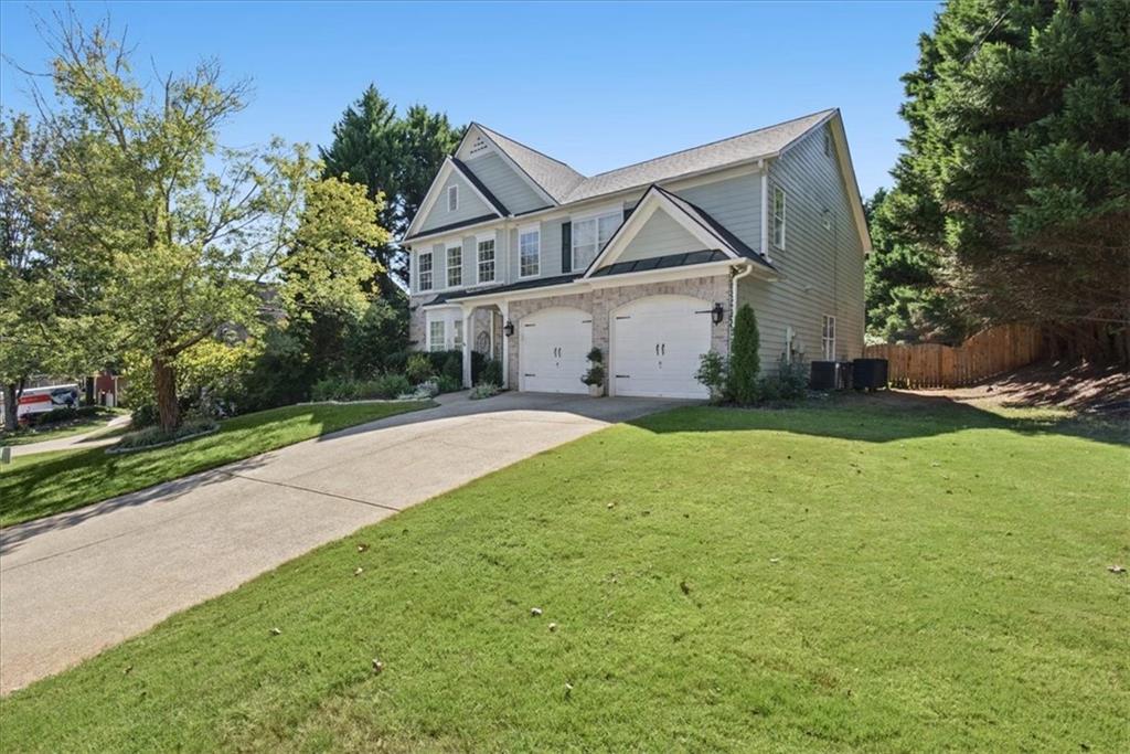 211 Woodview Lane