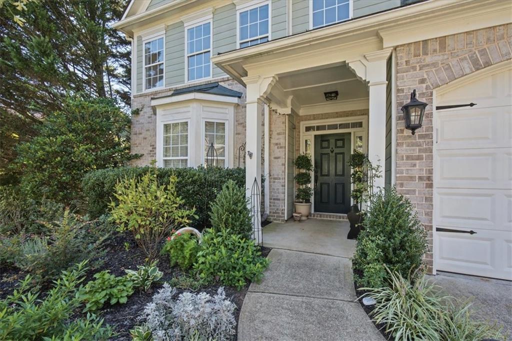 211 Woodview Lane