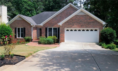 Homes For Sale - 1105 Secret Cove Drive<br/> Sugar Hill, GA 30518