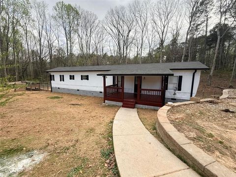 Homes For Sale - 5820 Phillips Drive<br/> Cumming, GA 30040