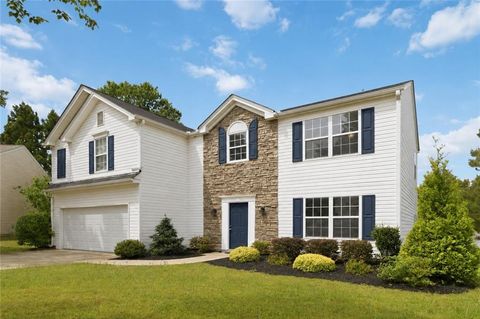 Homes For Sale - 405 Plantation Way<br/> Woodstock, GA 30188