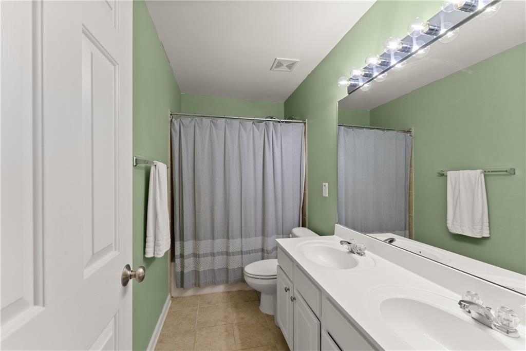 2530 Vistoria Drive, Cumming, Georgia image 21