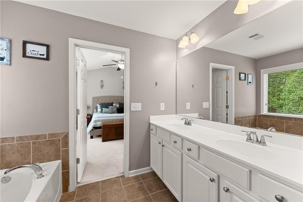 2530 Vistoria Drive, Cumming, Georgia image 22