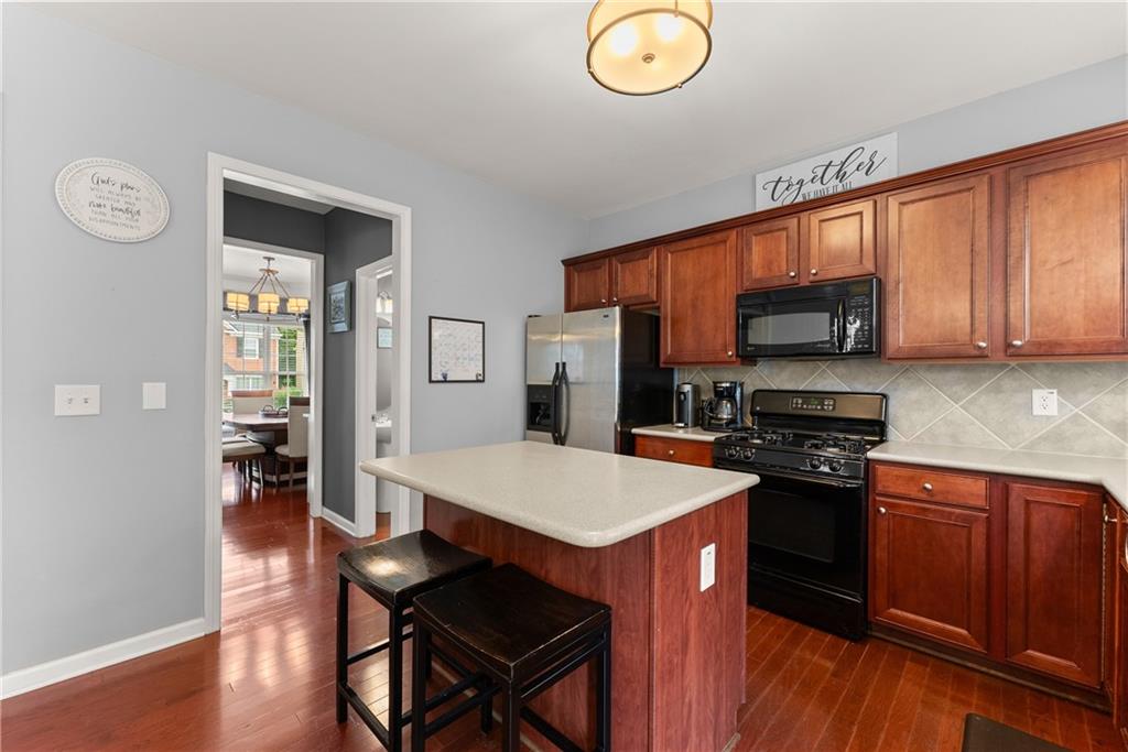 2530 Vistoria Drive, Cumming, Georgia image 10