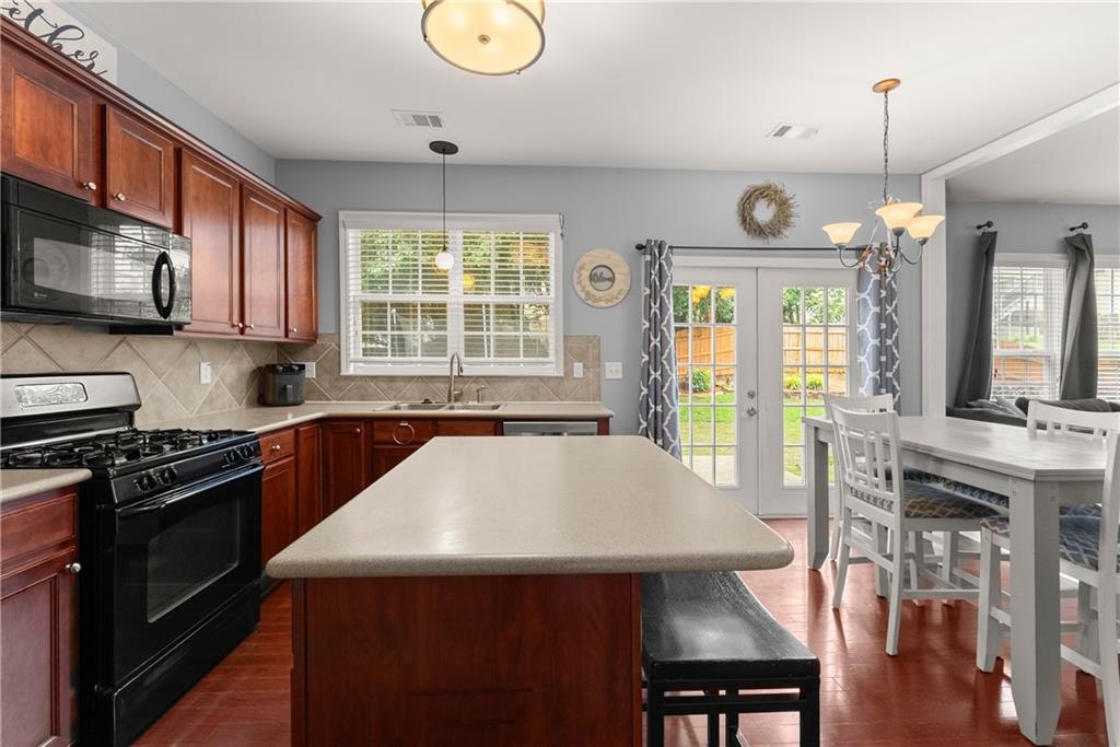 2530 Vistoria Drive, Cumming, Georgia image 12