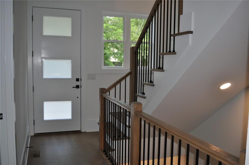 241 White Street NW