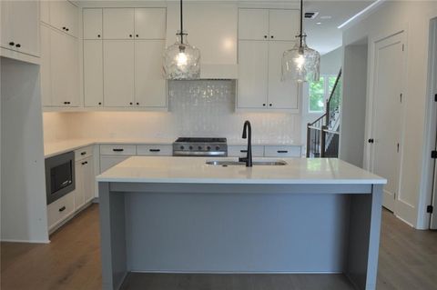 Townhouse For Sale - 241 White Street<br/> Marietta, GA 30060