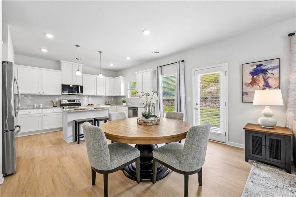 439 Cedar Wood Trace