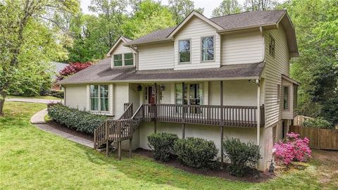 Photo of 1069 Cliffridge Court SE, Marietta, GA 30067 (MLS # 7748950)