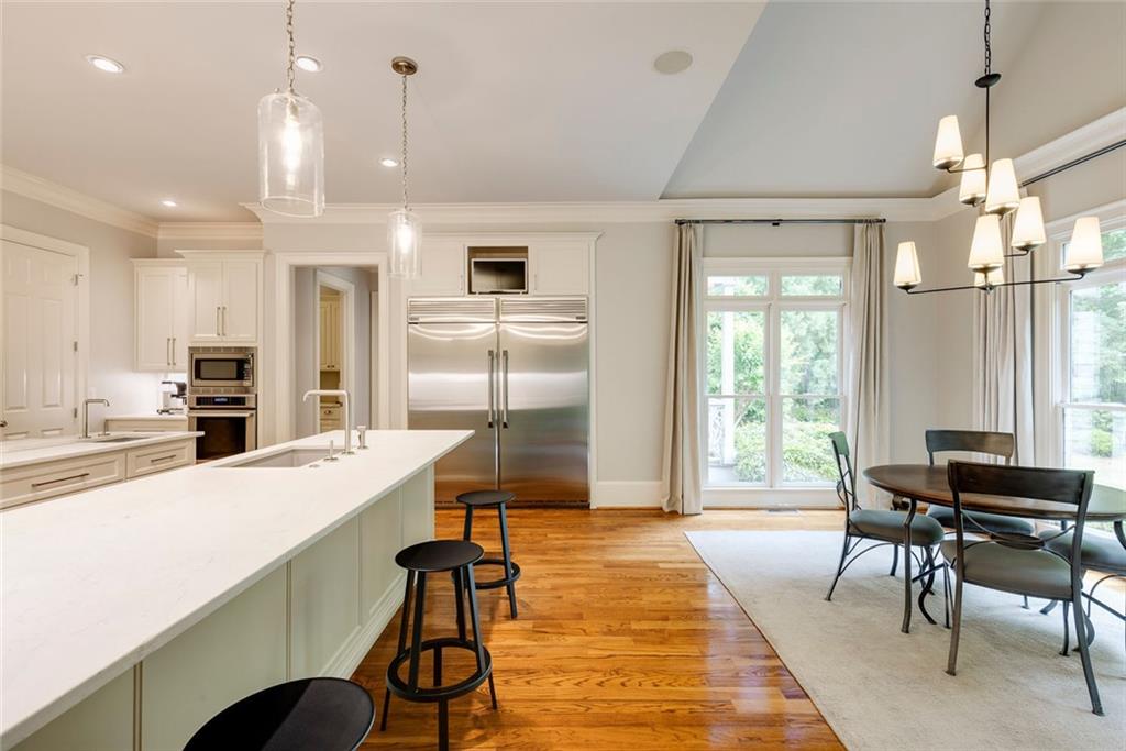 1575 Spalding Drive, Sandy Springs, Georgia image 26