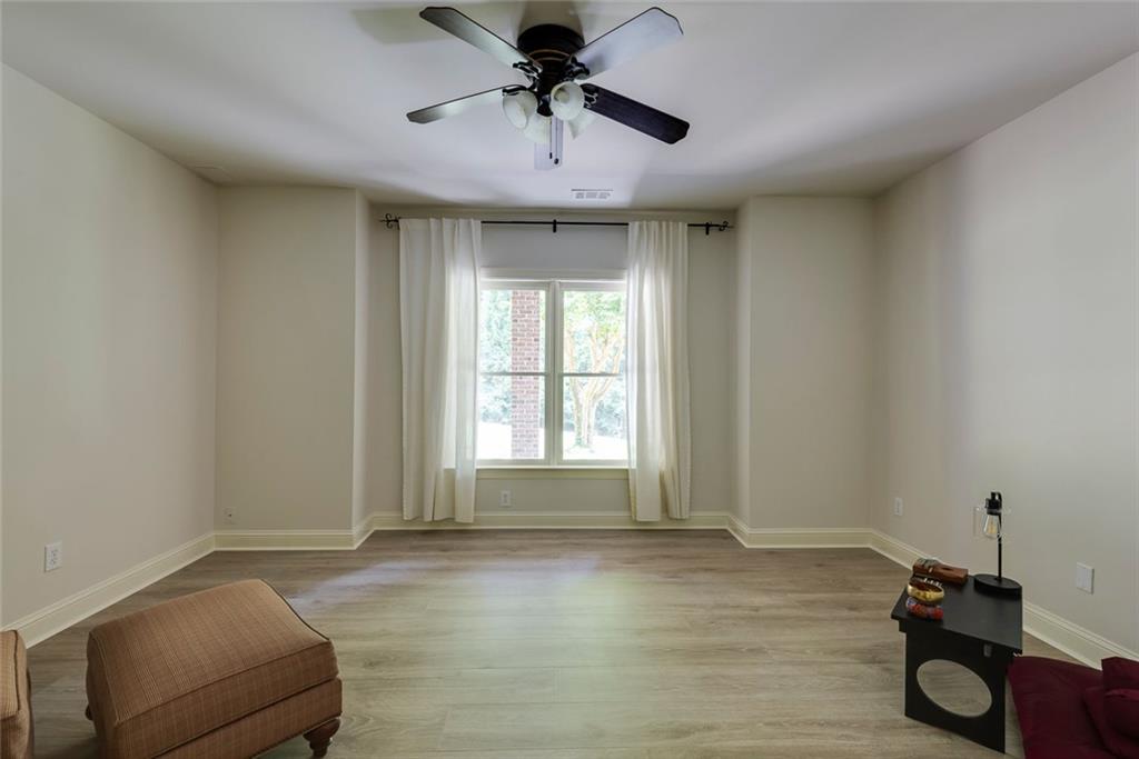 1575 Spalding Drive, Sandy Springs, Georgia image 45