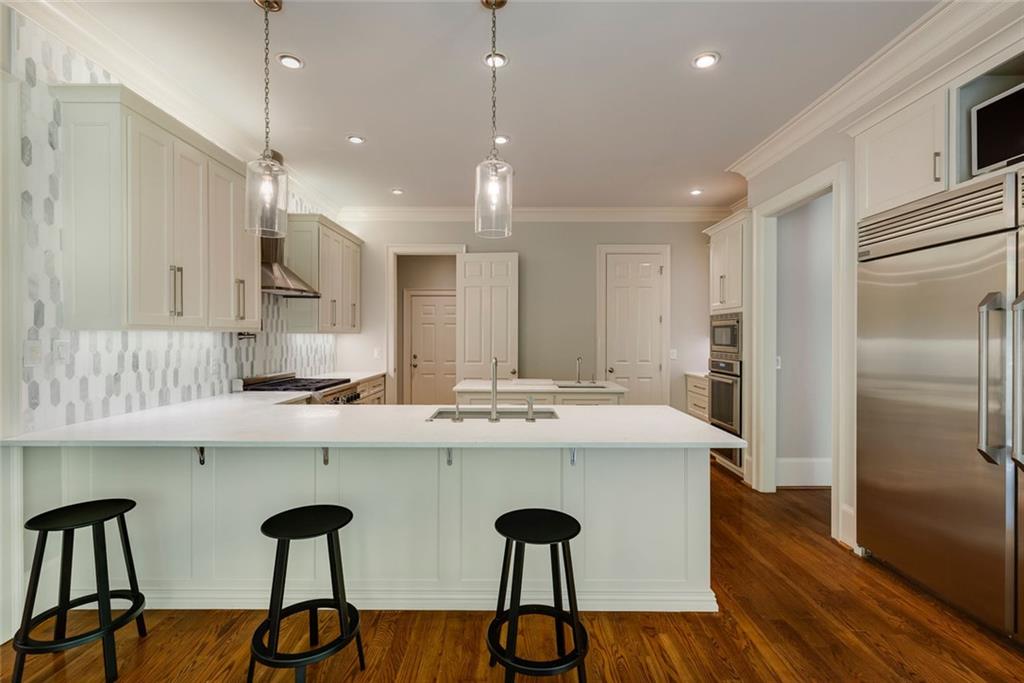 1575 Spalding Drive, Sandy Springs, Georgia image 29