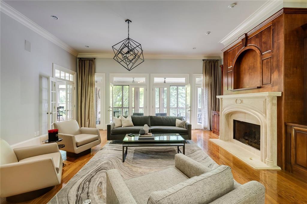 1575 Spalding Drive, Sandy Springs, Georgia image 22