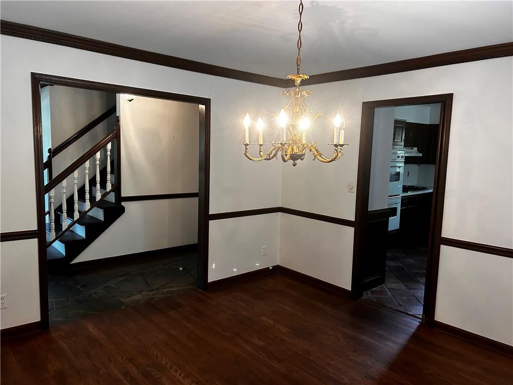 285 Old College Way