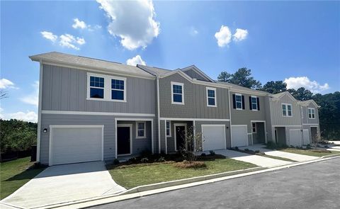 Townhouse For Sale - 335 Hynes Drive<br/> Villa Rica, GA 30180