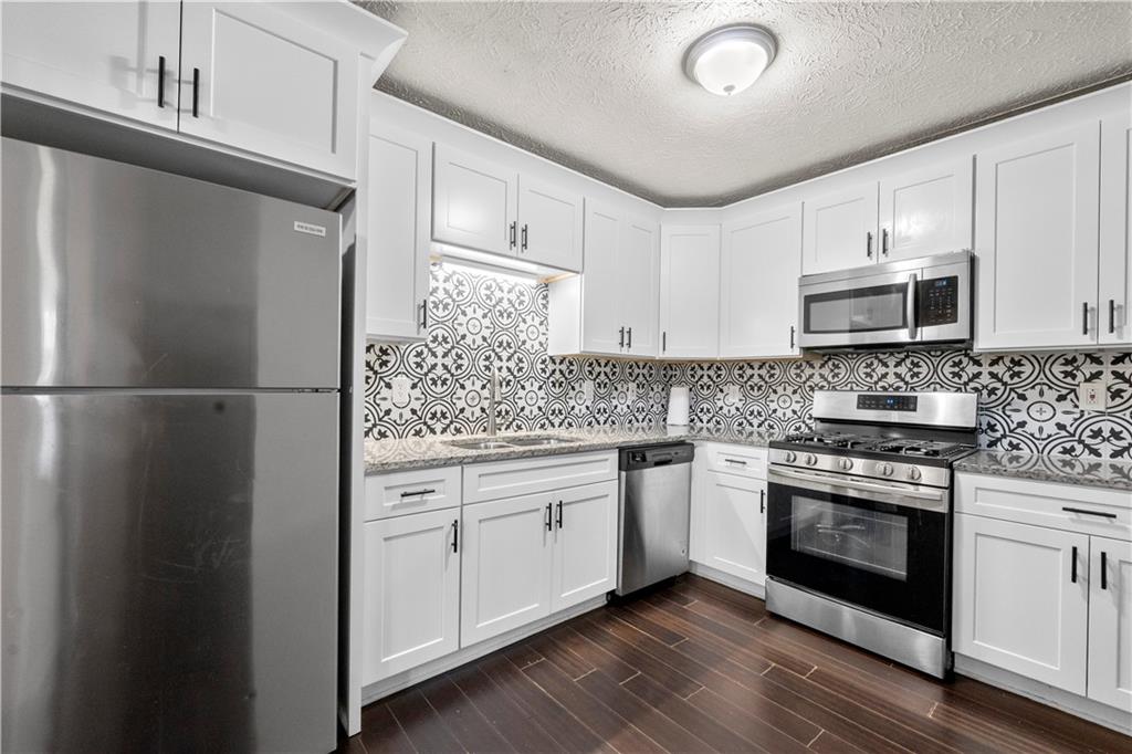 374 Lamancha Court