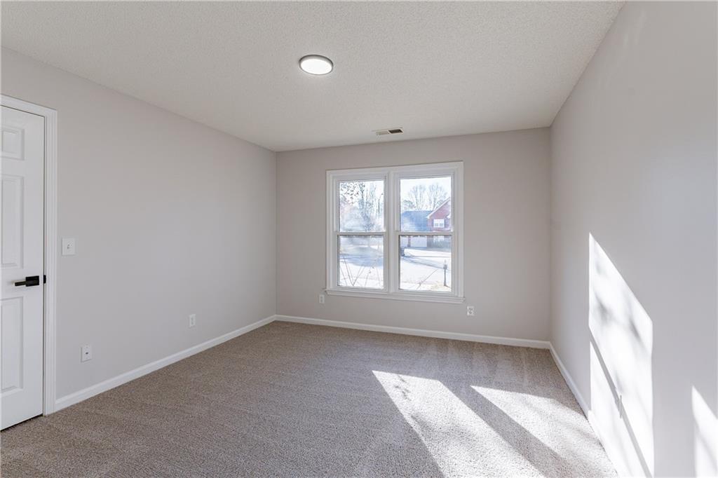 WYNFORD CHASE - Residential