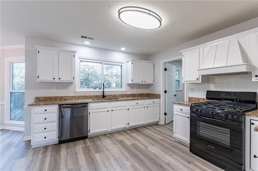WYNFORD CHASE - Residential
