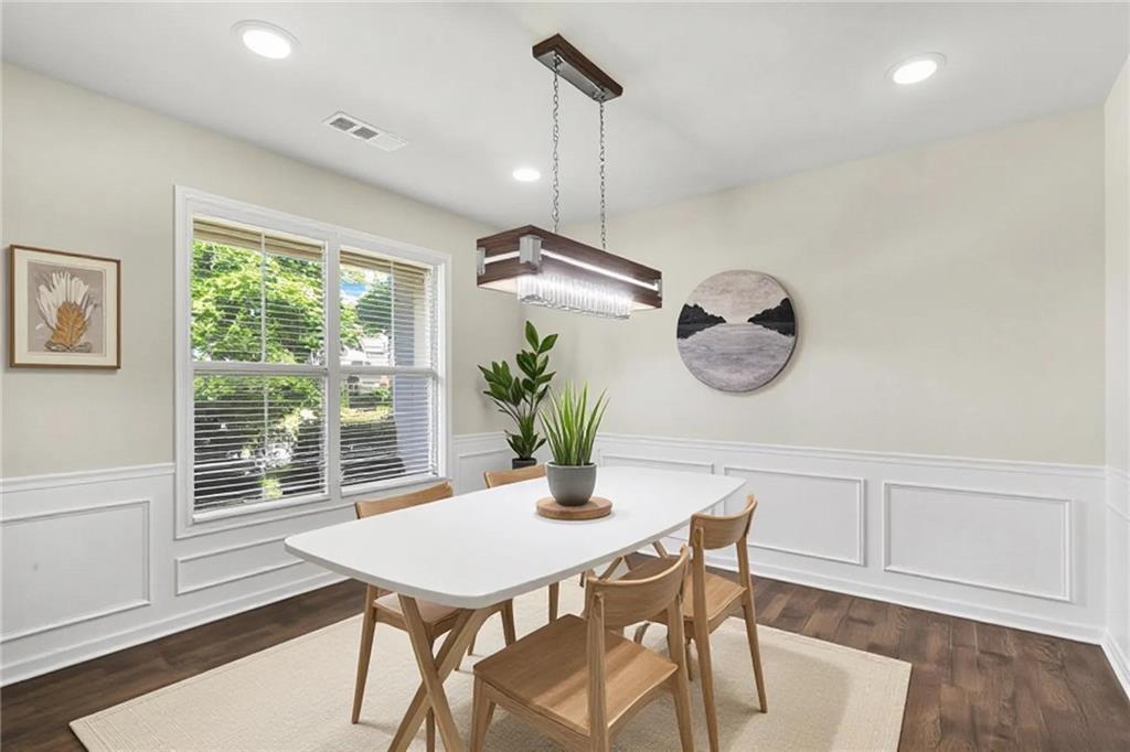 5118 Amberland Square