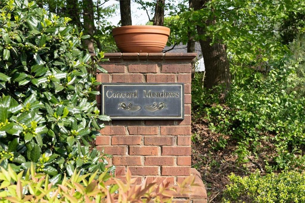 1126 Berkley Drive, Smyrna, Georgia image 40