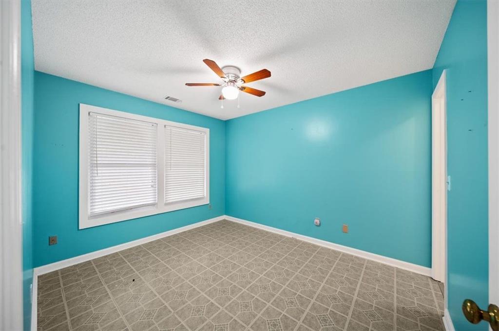 1126 Berkley Drive, Smyrna, Georgia image 32