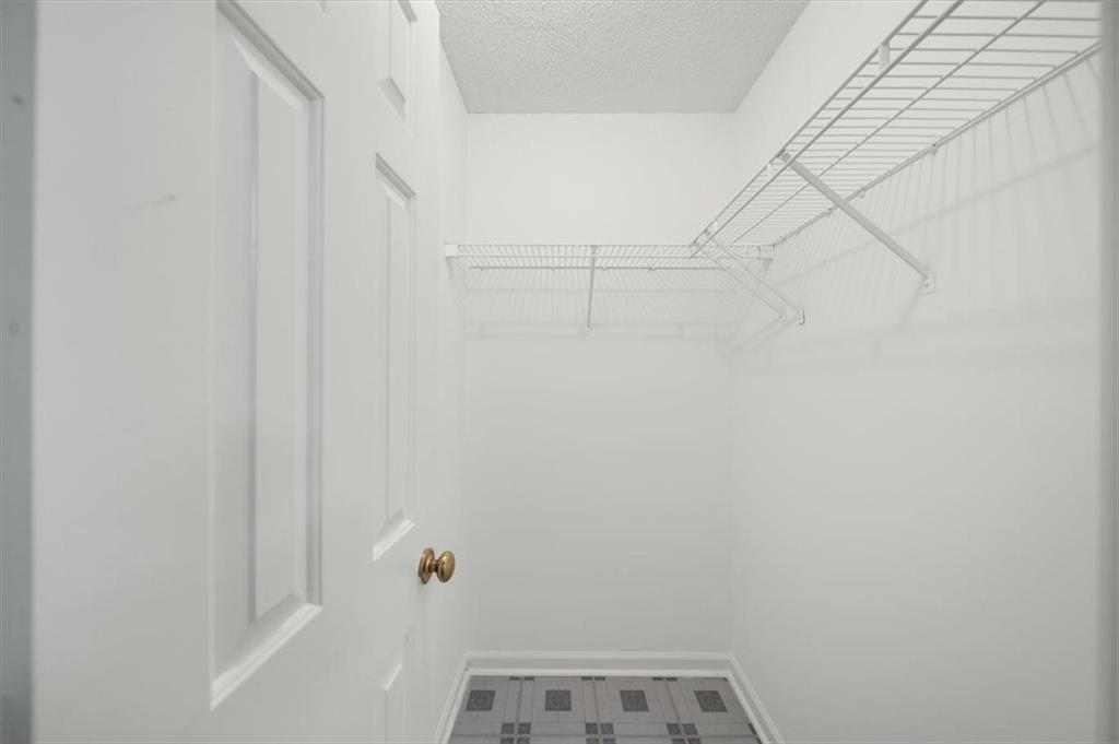 1126 Berkley Drive, Smyrna, Georgia image 33