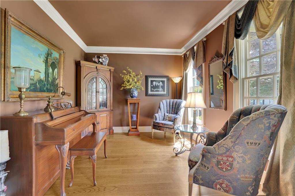 3735 Duckcove Way, Cumming, Georgia image 10