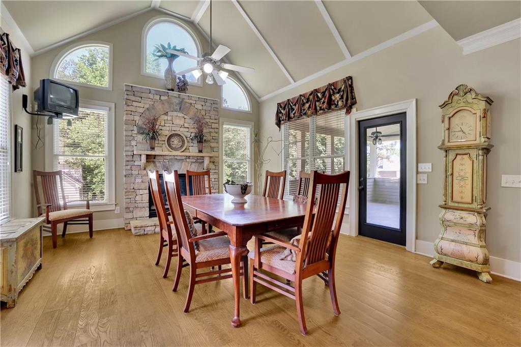 3735 Duckcove Way, Cumming, Georgia image 21